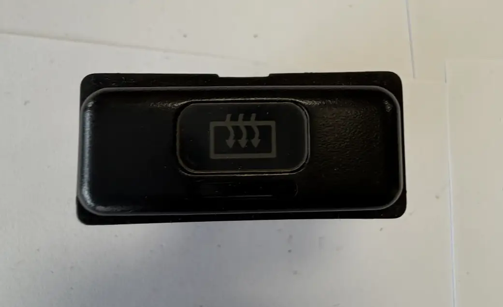 1994 1995 1996 1997 Honda Accord Defrost Switch Button Control 4T05A Black by Unbranded