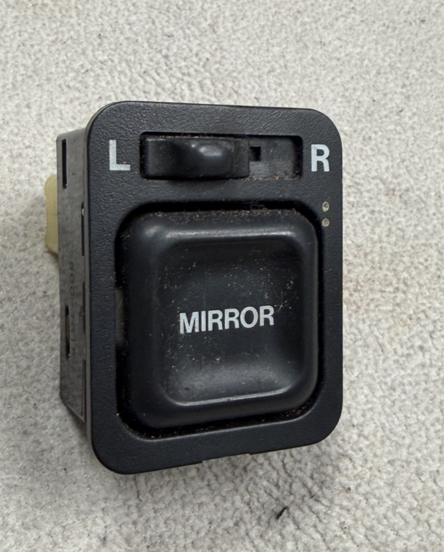 96 97 98 99 1996 1997 1998 1999 2000 Honda Civic CRV Switch Mirror Button 183498