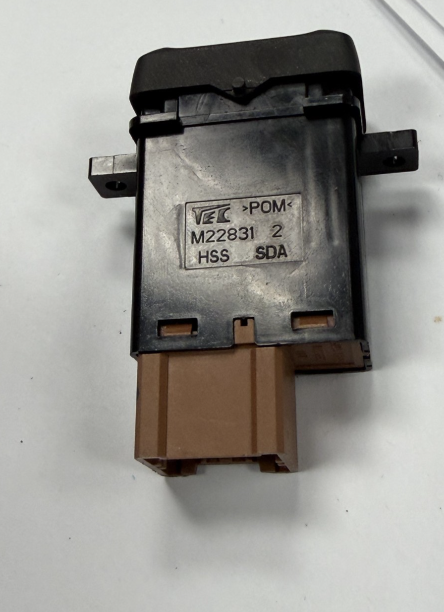 03 04 05 06 07 Honda Accord Center Console Heated Seat Switch Button M22831