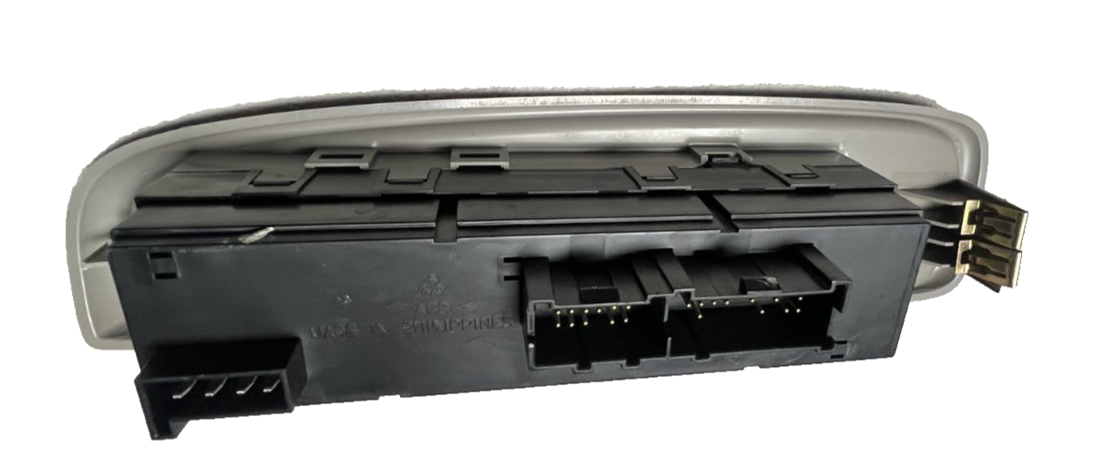 2004 2005 2006 2007 Buick Rainier Window Control Switch Front Right 15133155