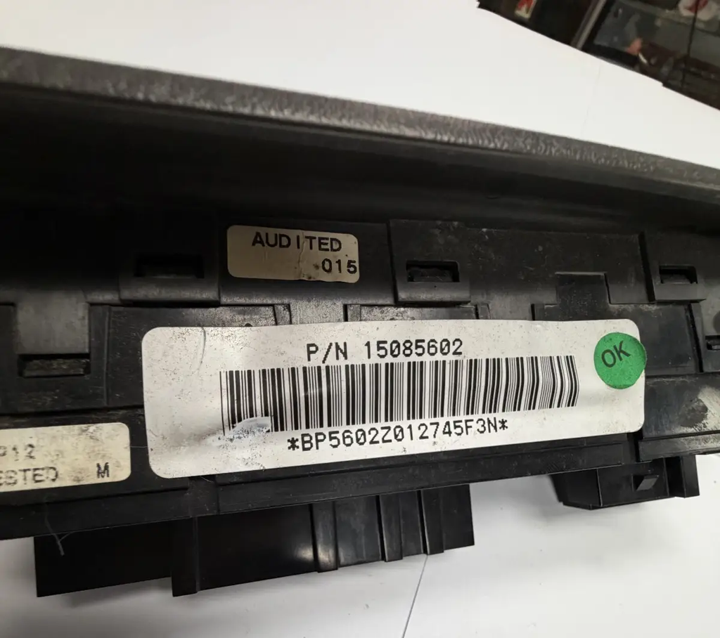 Master Window Heated Seat Switch 15085602 fits 2002-2005 Chevrolet Trailblazer by General Motors