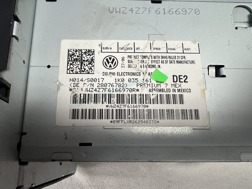 2006-2009 Volkswagen Jetta Passat AM FM Radio Receiver CD MP3 Player 1K0 035 161