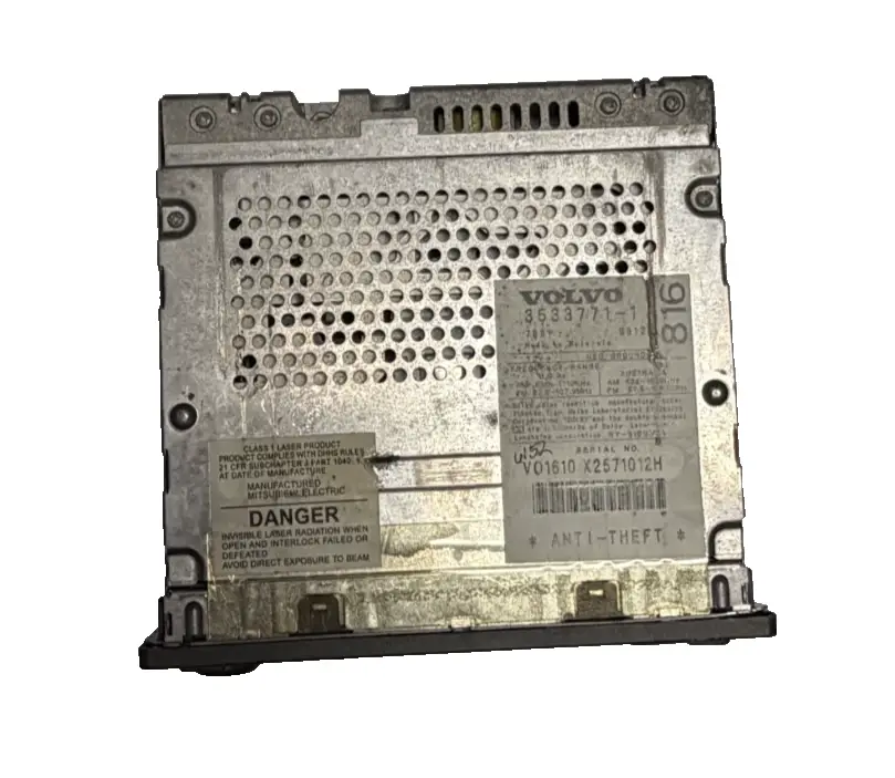 Radio Stereo AM FM CD Player 3533771 1 Black fits 97-04 Volvo 850 S70 by Volvo
