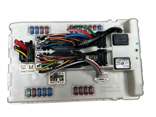 2007 2008 2009 Nissan Altima IPDM Power Supply Module Fuse Box OEM 284B71AA0A