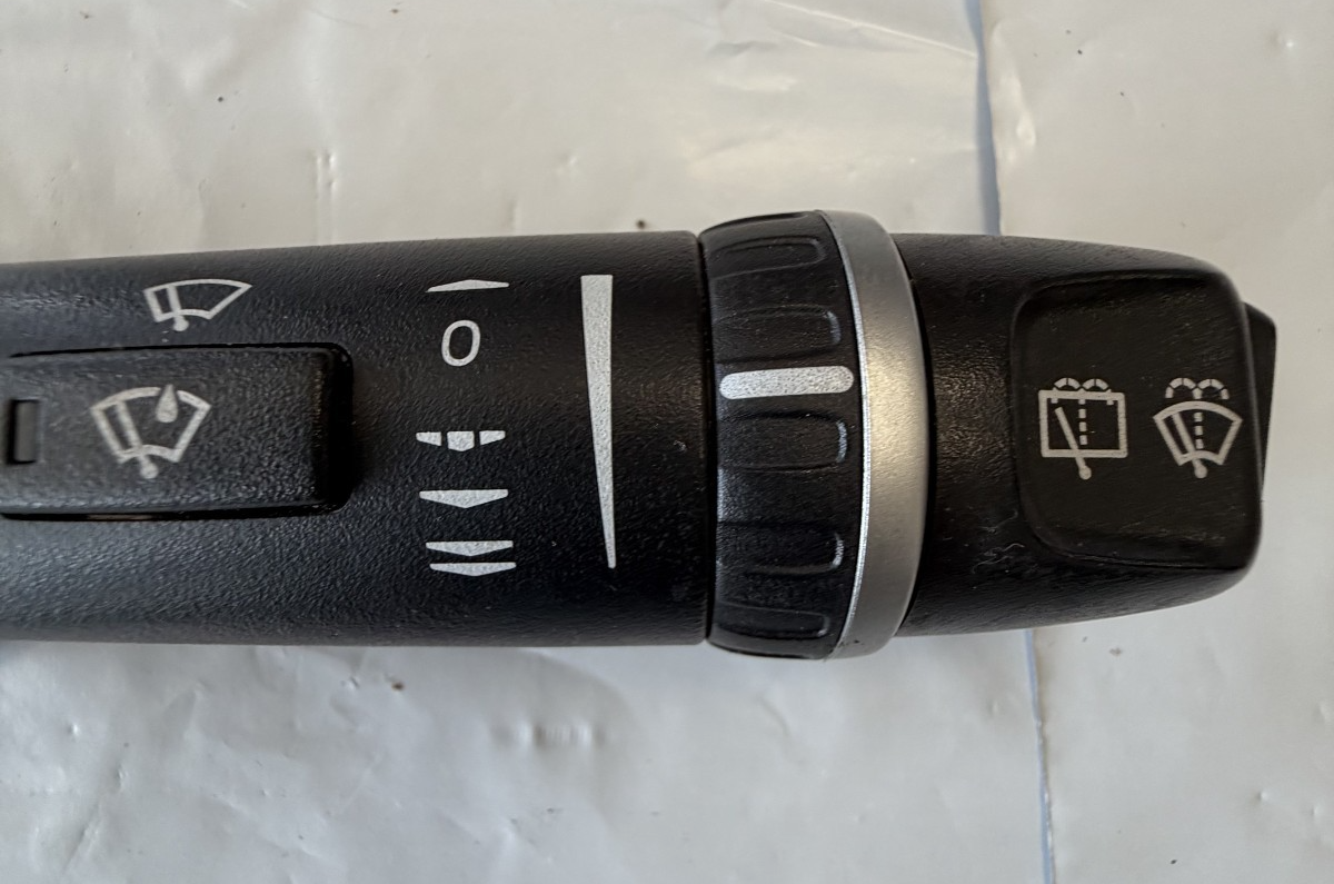 2007-2014 Volvo XC90 Steering Column Wiper Control Switch 31268565 Black by Unbranded