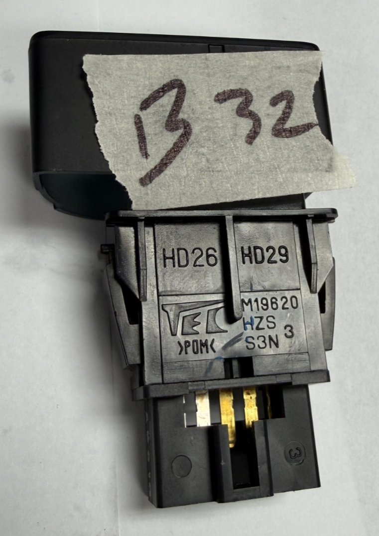 03 04 05 06 07 08 Honda Pilot VTM-4 Lock Control Switch Button OEM M19620 Black
