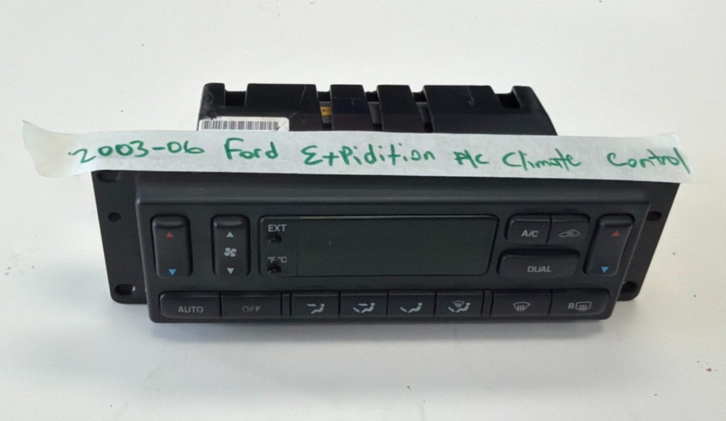 2003-2006 Ford Expedition AC Temperature Climate Control 4L14 18C612 AC Black