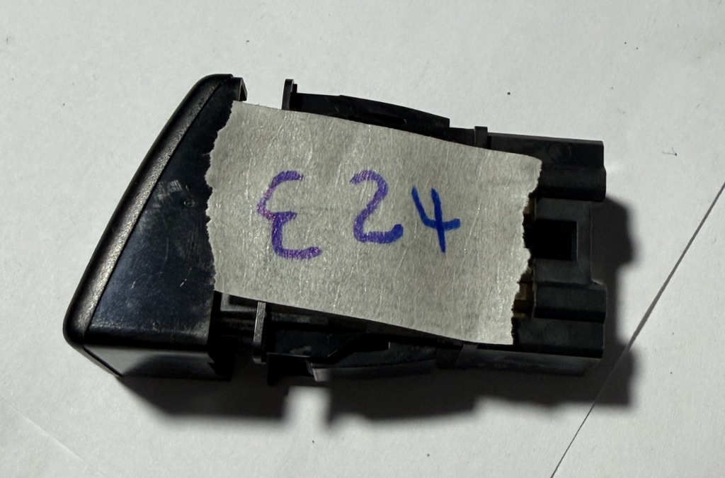Hazard Warning Light Emergency Switch M19155, M19620 for 2003-2005 Honda Accord