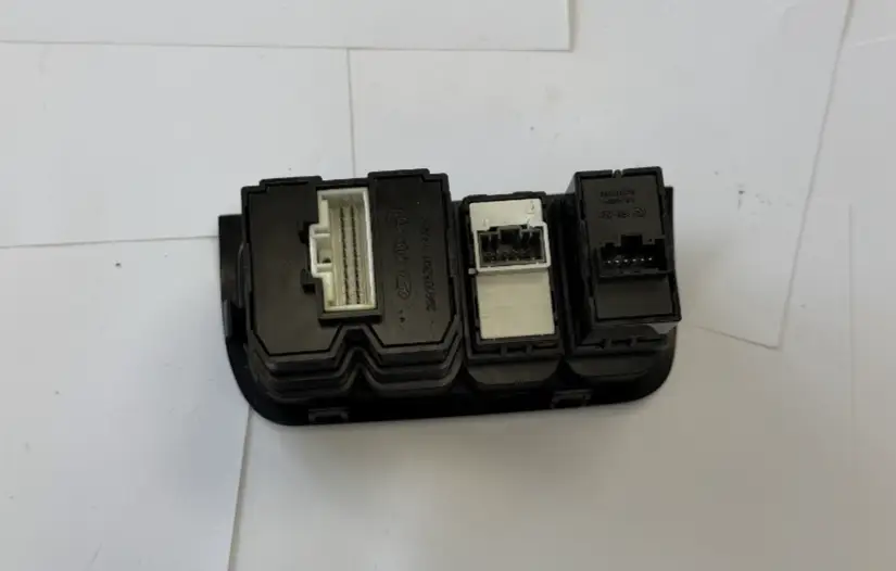 2012-2017 Kia Rio Traction Off Active Eco Dimmer Control Switch 299105391 Black by Kia