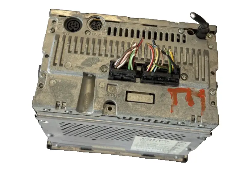 1998-2004 Volvo 70 Series Radio AM FM Stereo Cassette Player 3533741-1 by Volvo