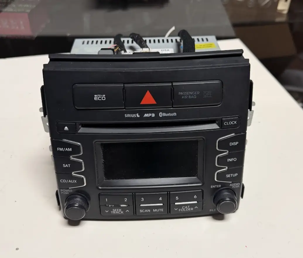 2012-2013 Kia Soul Radio Stereo MP3 CD Player 96170-2K110WK, AC110CSAN Black by Kia
