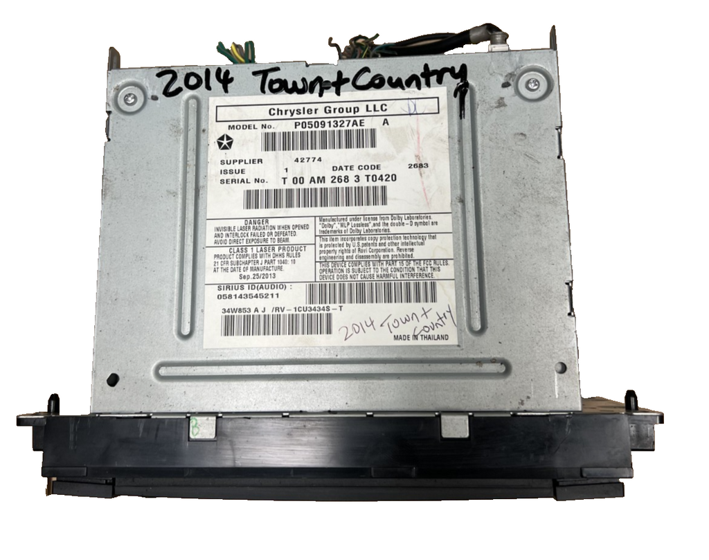 14 2014 Chrysler Town & Country AM FM Satellite Radio OEM 05091327AE