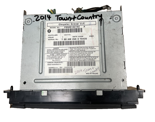 14 2014 Chrysler Town & Country AM FM Satellite Radio OEM 05091327AE