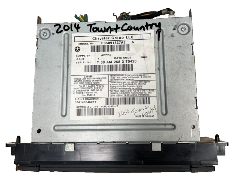 14 2014 Chrysler Town & Country AM FM Satellite Radio OEM 05091327AE