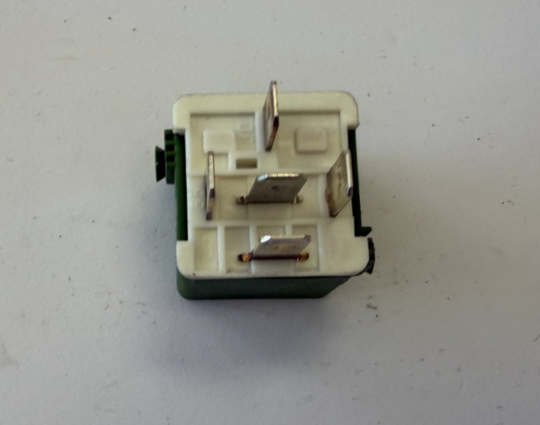Mercedes-Benz Hella Relay Module 12V 4RA 940 010 68, A 002 542 23 19 Green by Mercedes-Benz