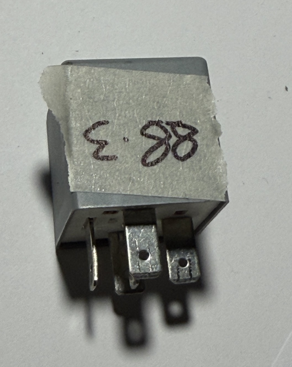 Relay 12V 10A Gray 1H0 911 251 fits 2000 2001 2002 2003 2004 2005 Audi TT