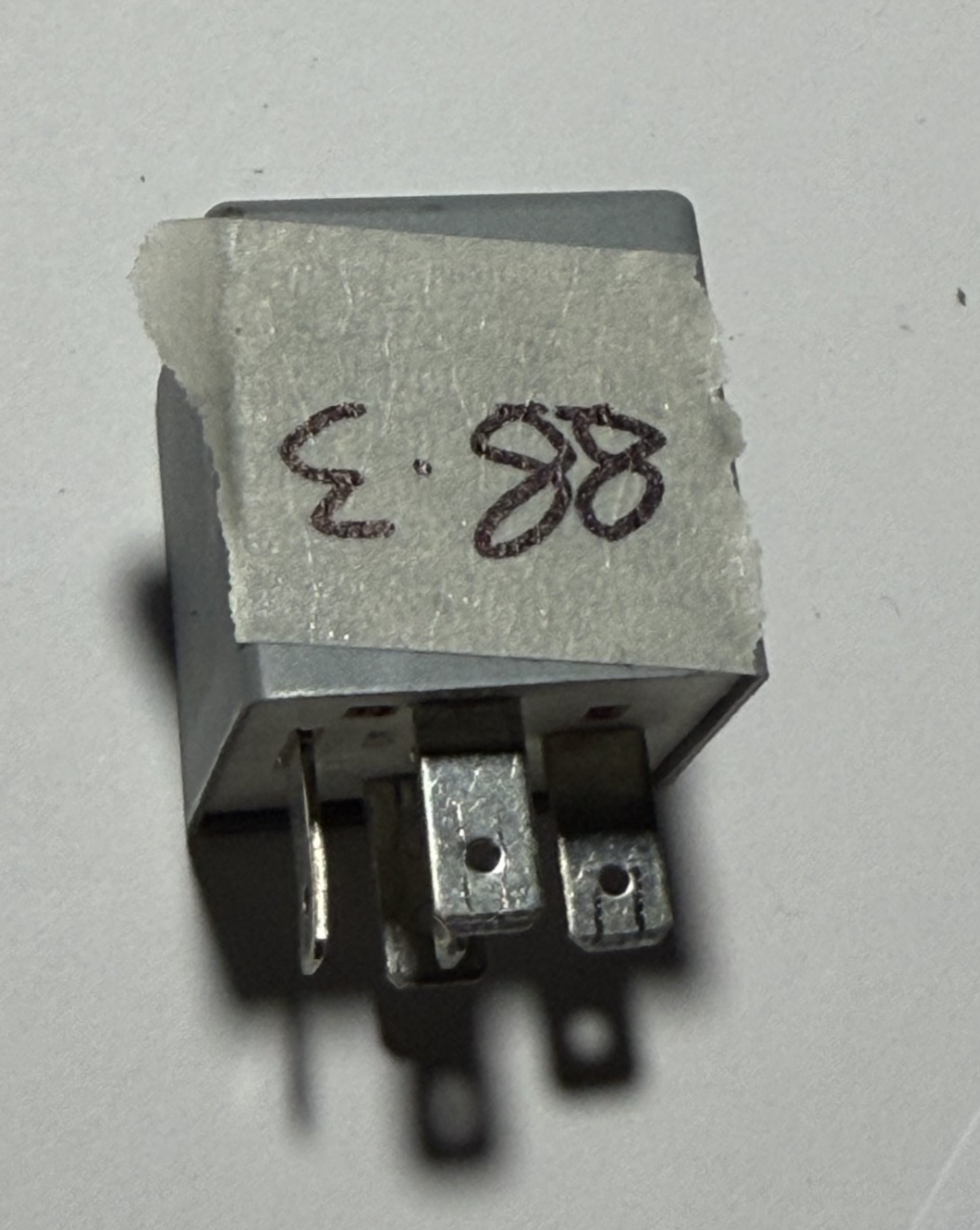 Relay 12V 10A Gray 1H0 911 251 fits 2000 2001 2002 2003 2004 2005 Audi TT