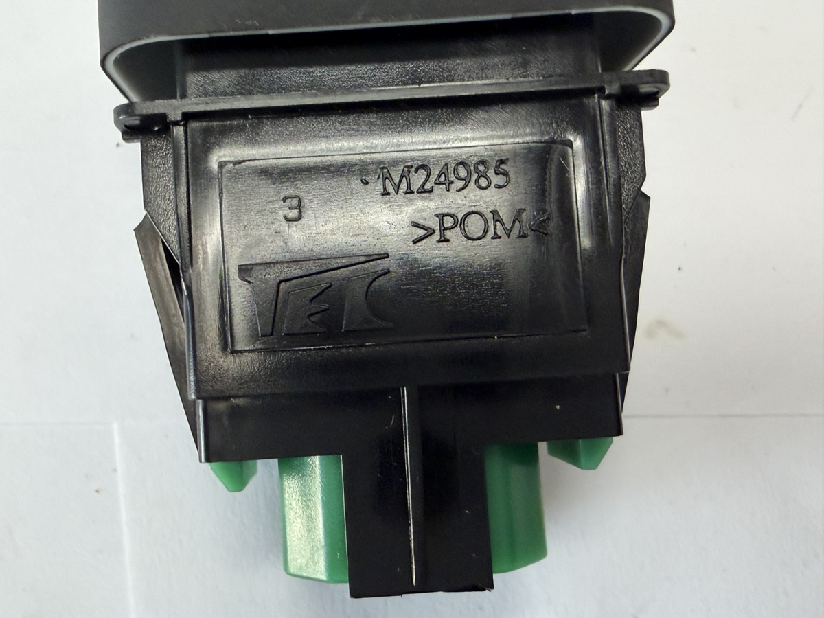 05-10 Honda Odyssey Rear Trunk Lift Gate Power Control Button M24985 Black