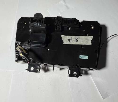 01-04 Volvo XC70 S60 V70 V70XC AC Temperature Climate Control Panel 8682932