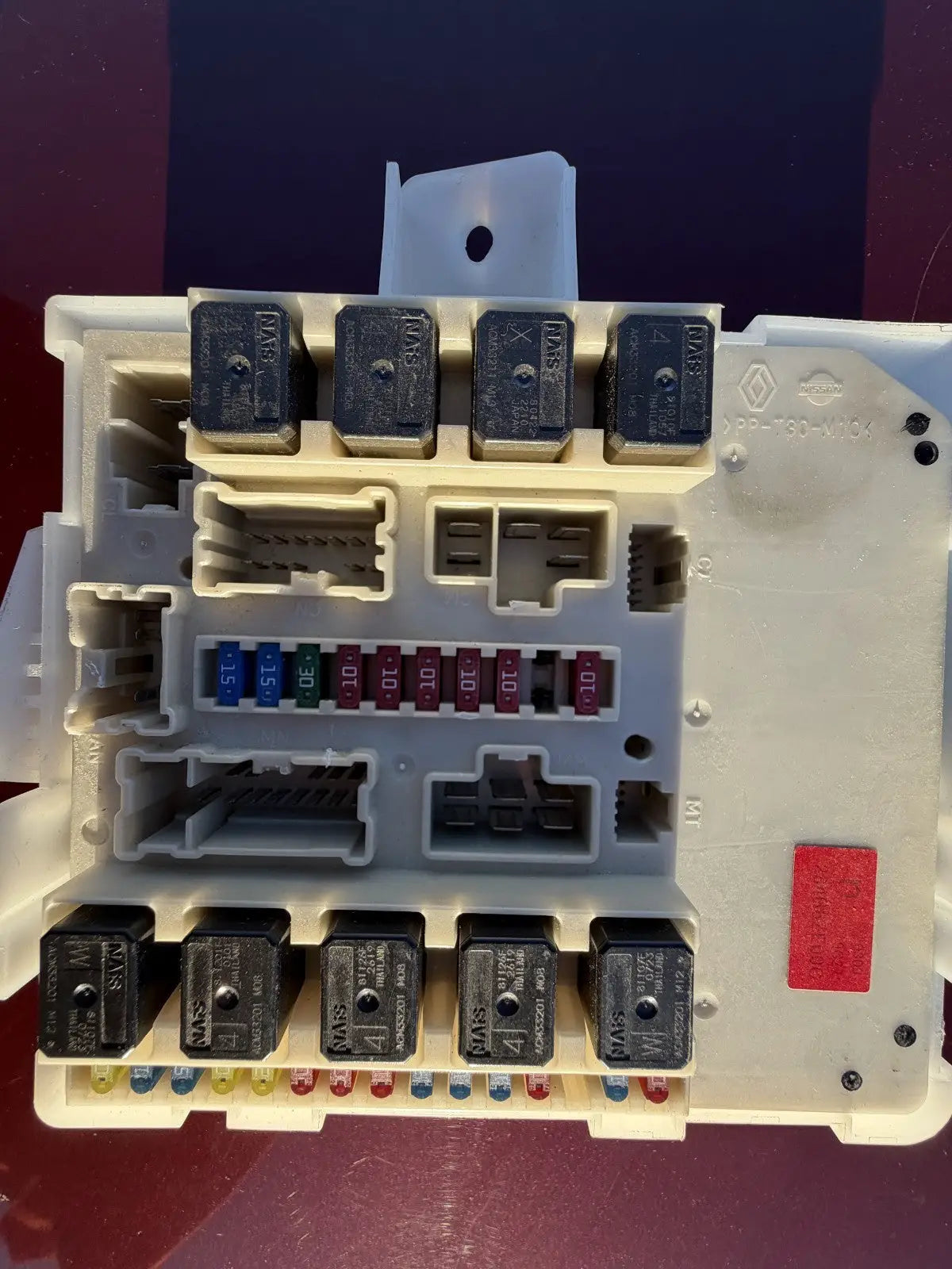 2006-2010 Nissan Titan Armada Engine Relay Fuse Box Fusebox 284B6ZE00C