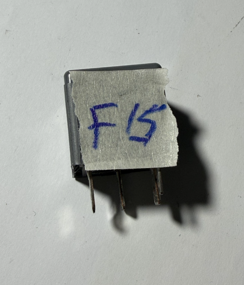 2002-2006 Volkswagen Beetle Glow Plug Relay 1J0906381A, V23134B63X396
