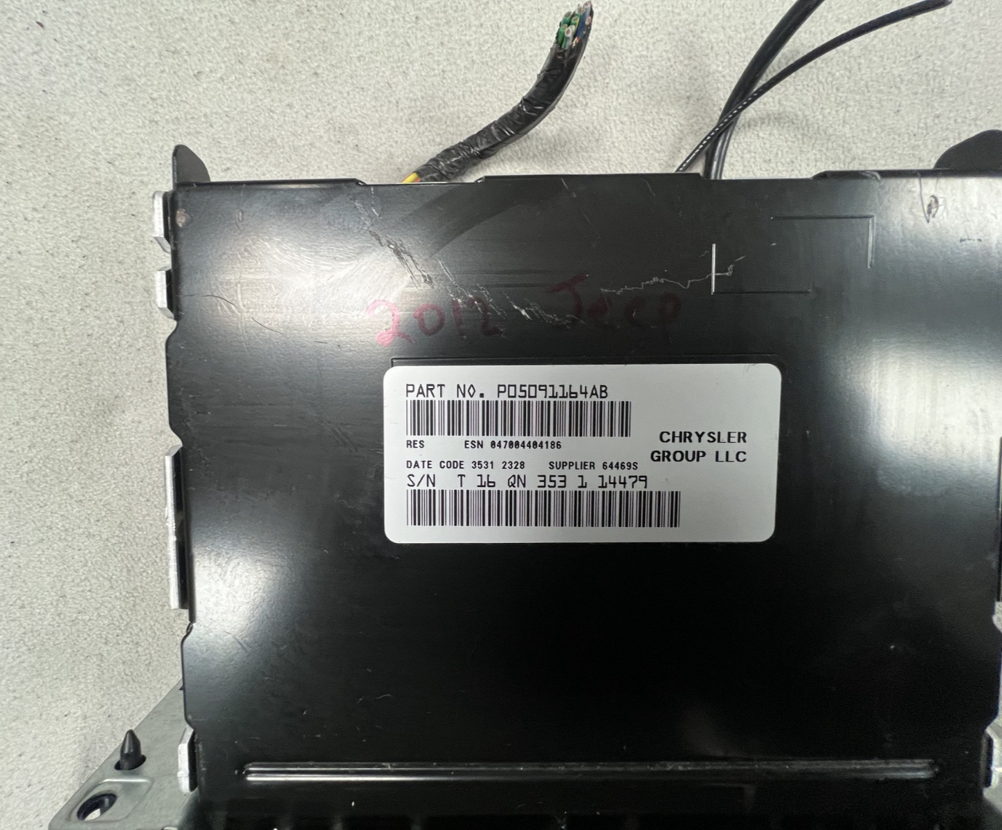 2012 2013 2014 Jeep Wrangler AM FM CD Disc Player Radio Receiver 05091164AB