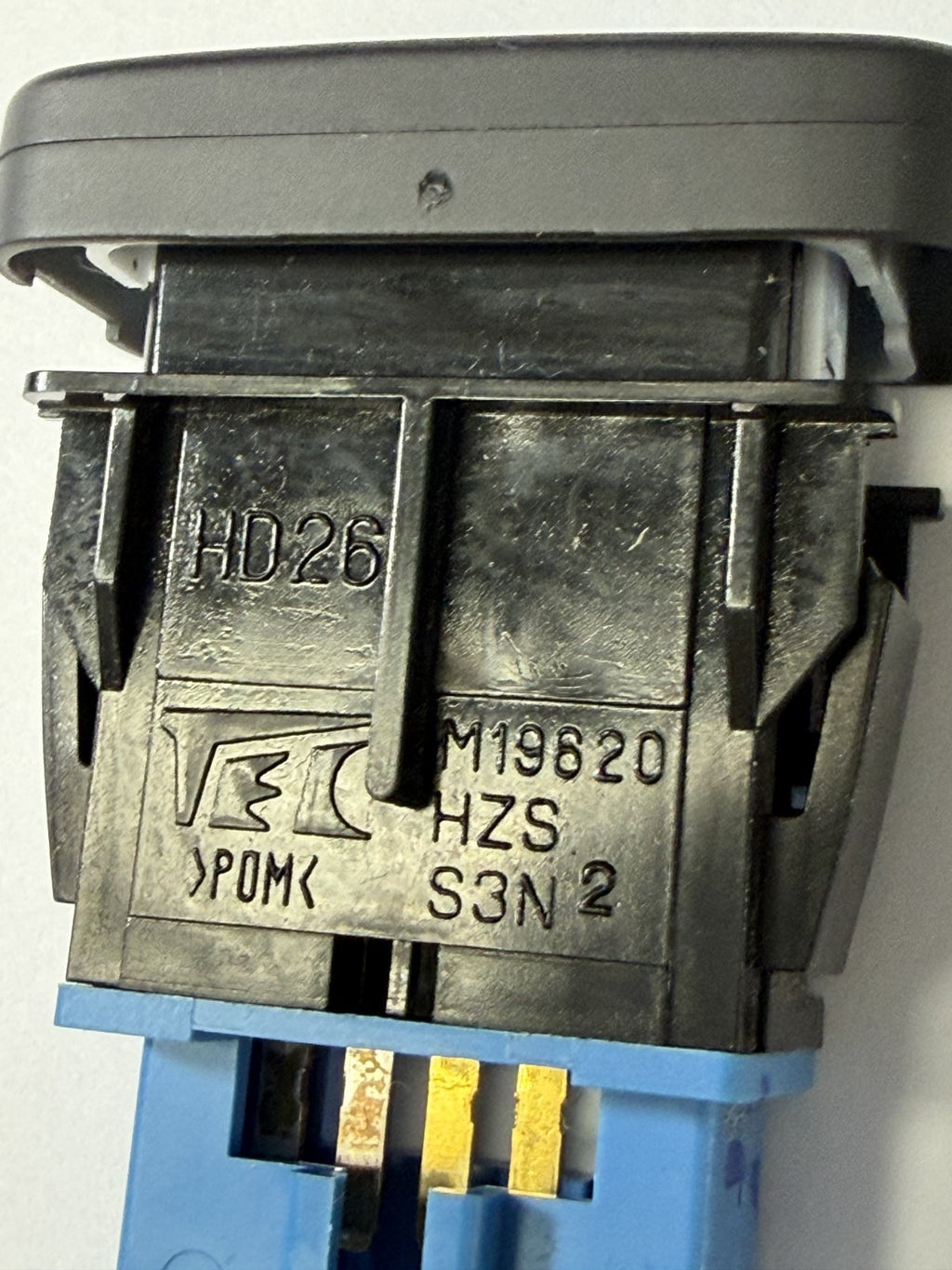 2004 Honda Civic Defrost Defog Switch M19902 CMS S5A, M19620