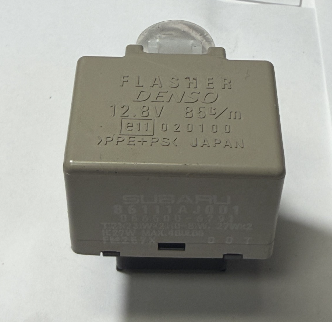 2014-2018 Subaru Forester Warning Hazard Flasher Relay Module 12.8V 86111AJ001