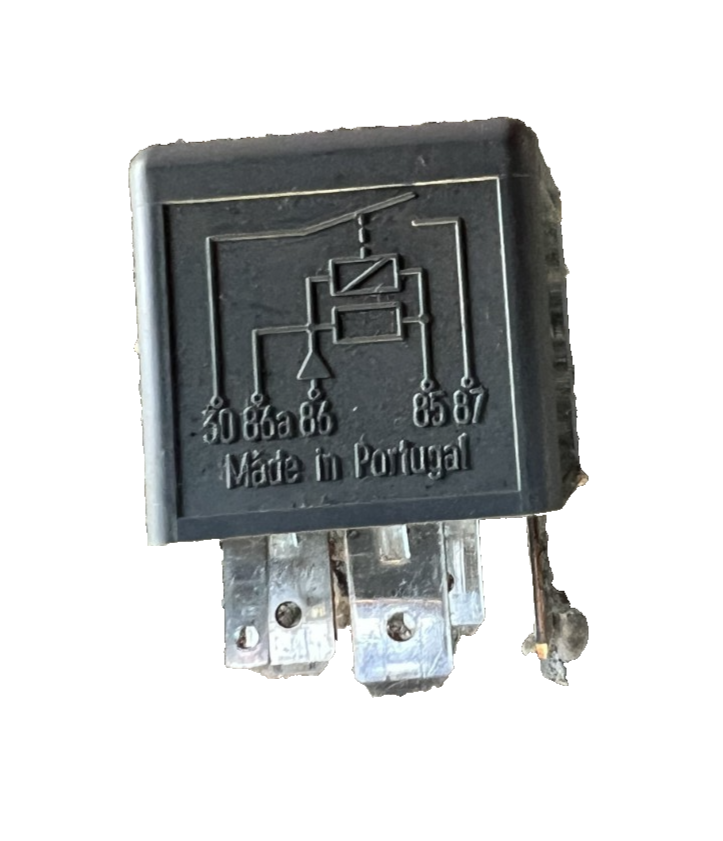 ECU Main Power Supply Relay 051971D fits 98-05 VW Passat Audi A6 Beetle