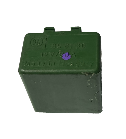 1978-1986 Volvo 240 760 Fuel Pump Relay 12V 30A OEM 89 81 60 Green