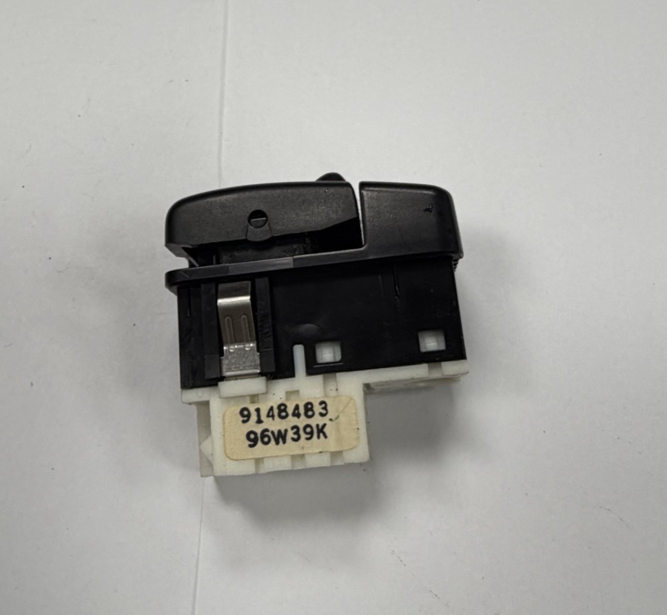 1993 1994 1995 1996 1997 Volvo 850 Power Door Lock Switch 9148483 96W39K