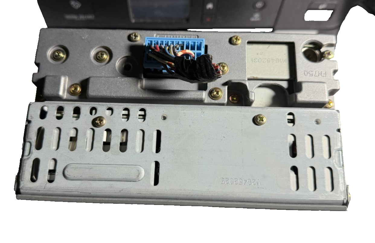 Stereo AM FM CD 6 Disc Radio Receiver 39100 S84 A300 fits 01-02 Honda Accord
