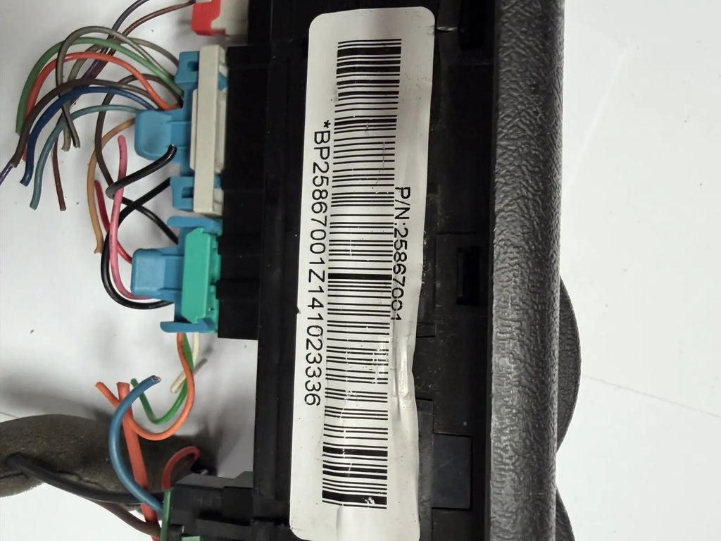 06-09 Chevy Trailblazer Master Driver Power Window Switch Left Side 25867001 by Unbranded