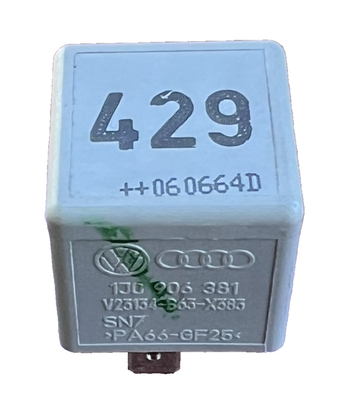 ECU Main Power Supply 1J0 906 381 fits 1998-2005 VW Passat Audi A6 Beetle