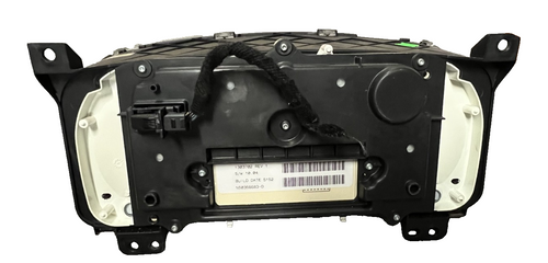 06 2006 Hummer H3 Instrument Cluster Speedometer OEM 1303702