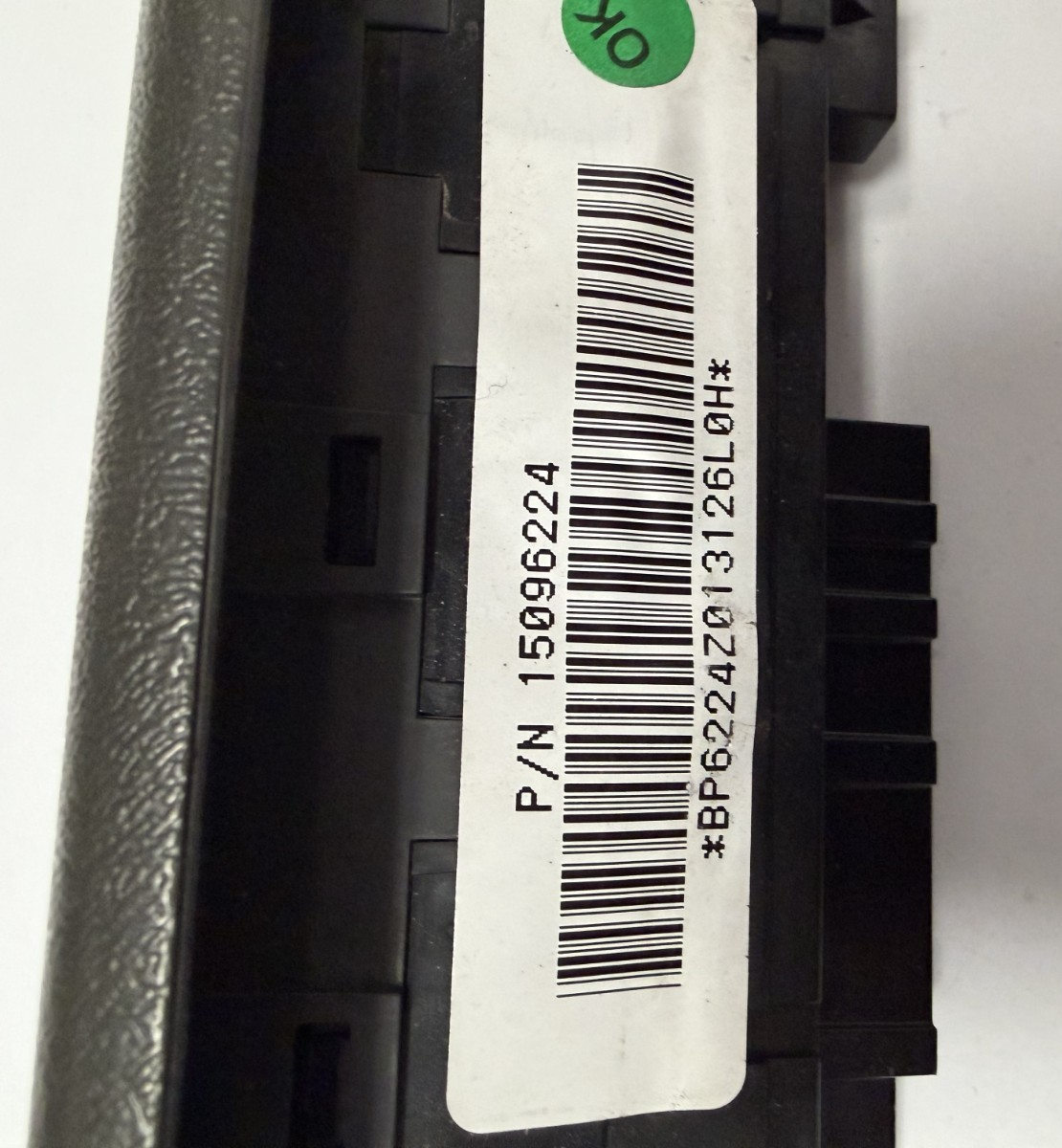 02-05 Chevy Trailblazer Master Driver Window Switch with Heated Seat 15096224