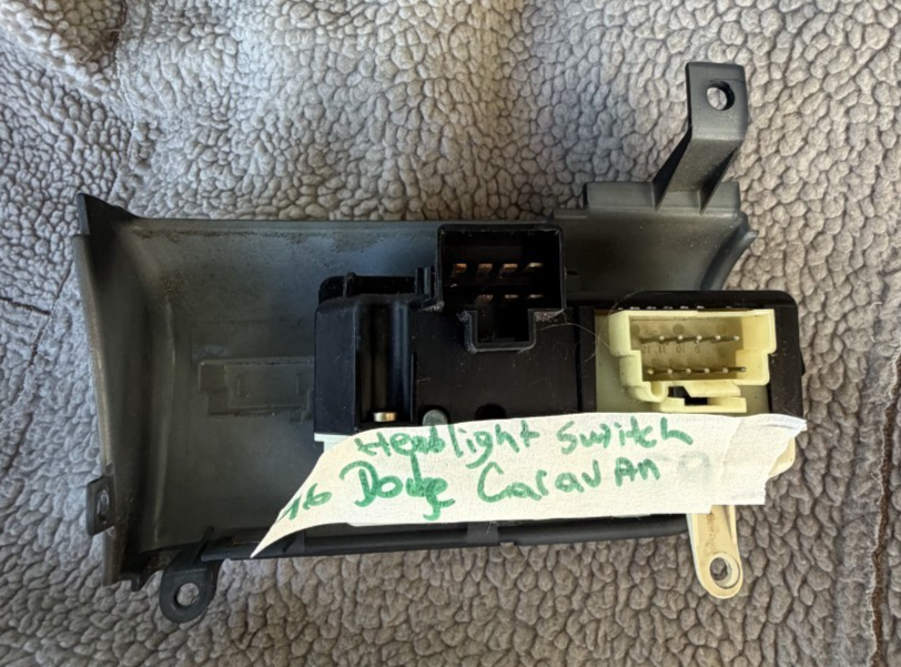 2005-2006 05 06 Dodge Caravan Headlamp Headlight Switch Black