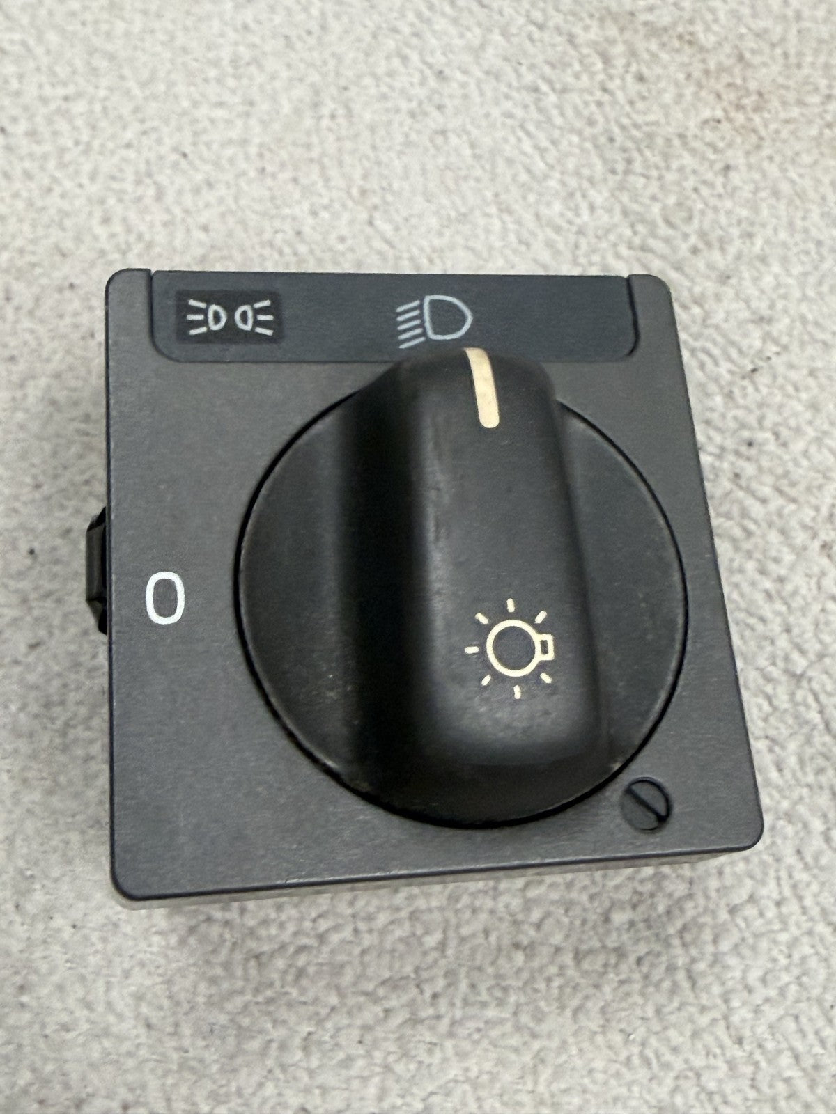 98 99 00 01 02 Volvo S70 V70 Headlight Headlight Lamp Control Button 8601773