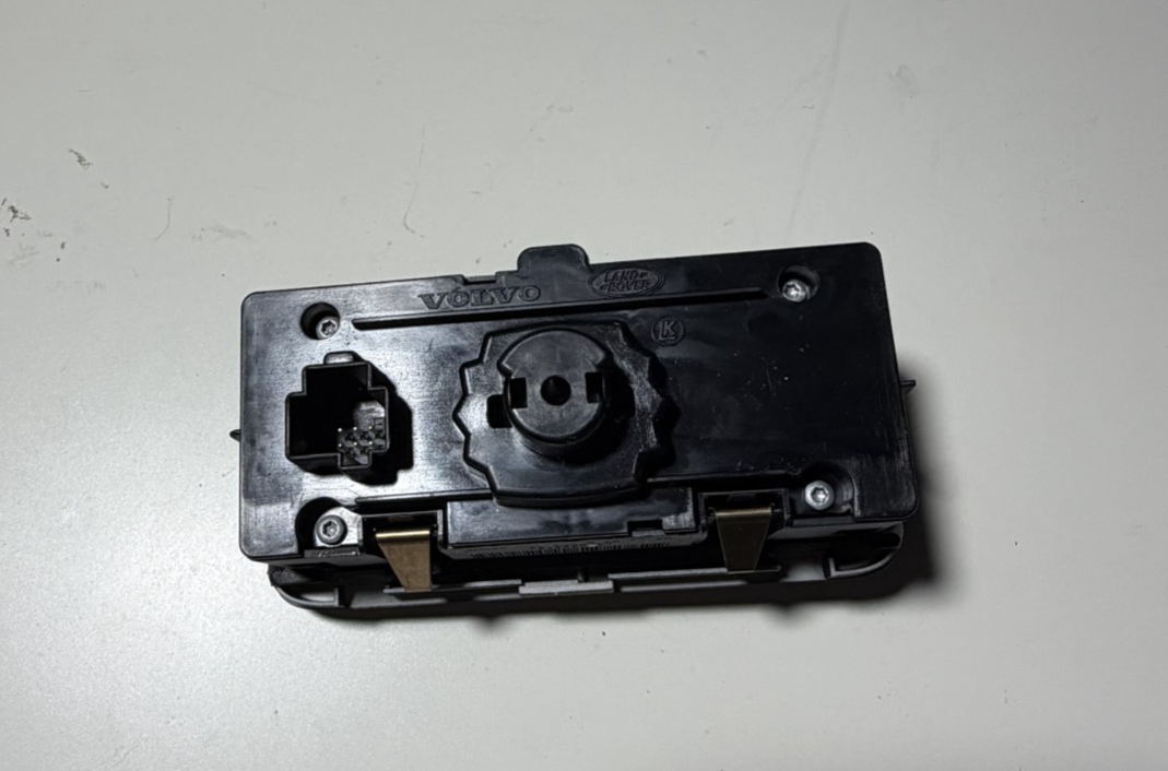 2008 2009 2010 2011 2012 Volvo S80 V70 Headlight Head Light Switch 30739414