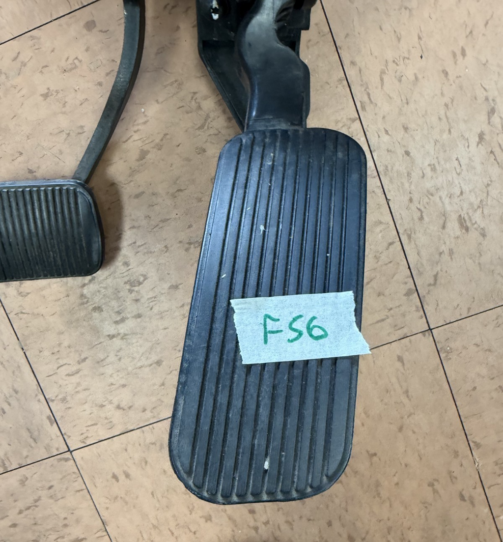 2008-2012 Ford Taurus Gas Accelerator Power Go Pedal Assembly 7F9A-9F836-AA