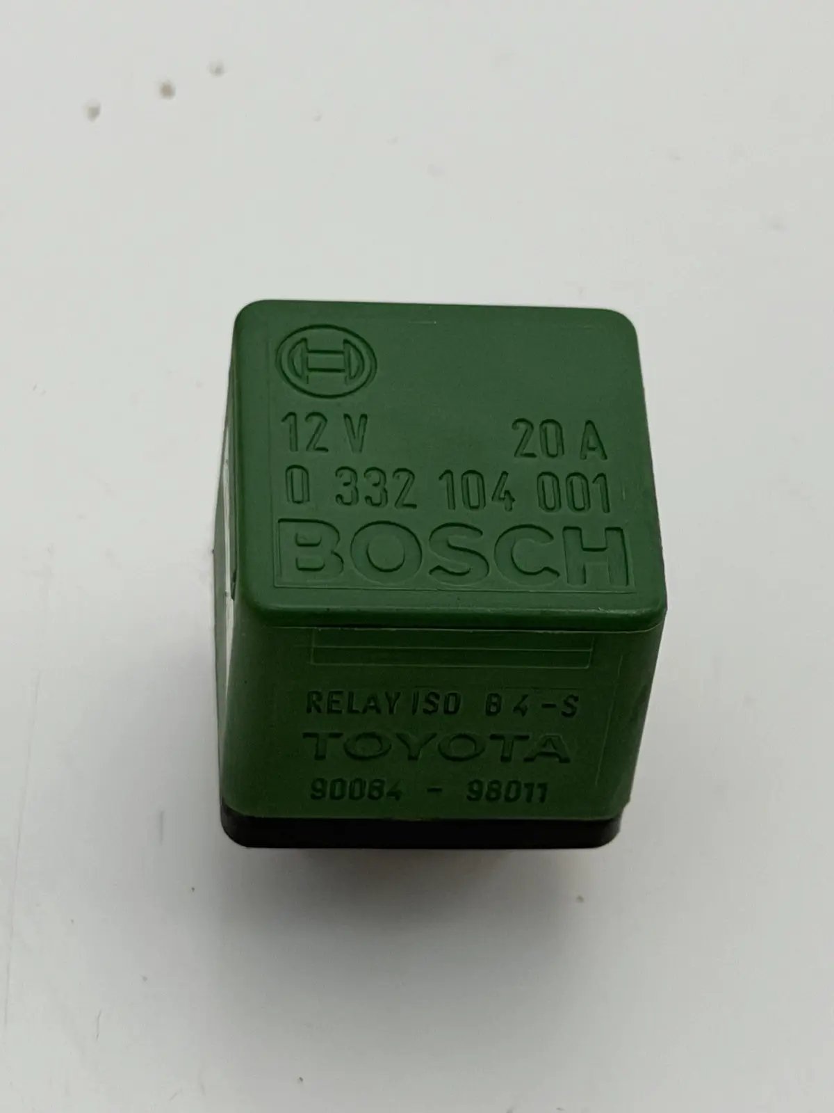 1995-1999 Toyota Avalon Cooling Fan Relay 12V 20A 0 332 104 001 Green by Bosch