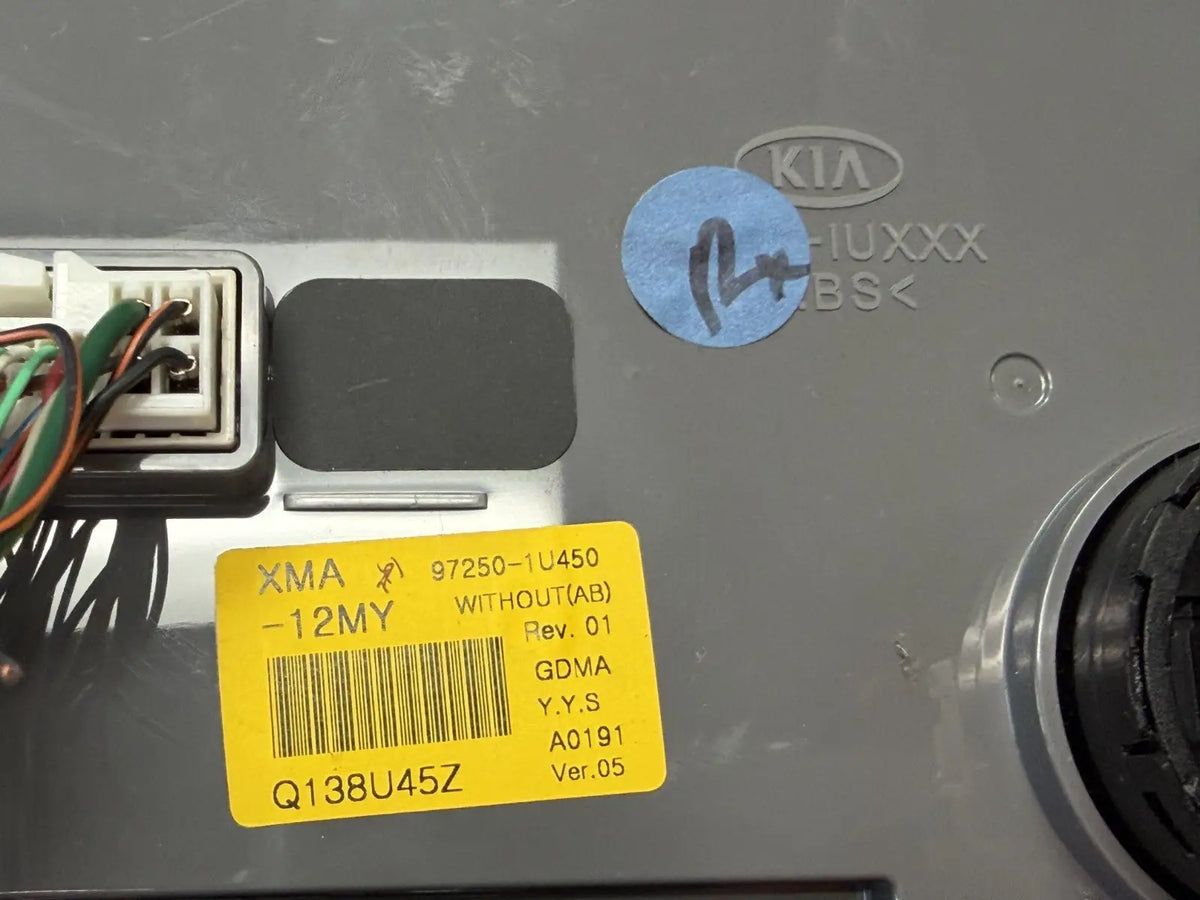 2012-2013 Kia Sorento AC Heater Temperature Climate Control 97250 1U450
