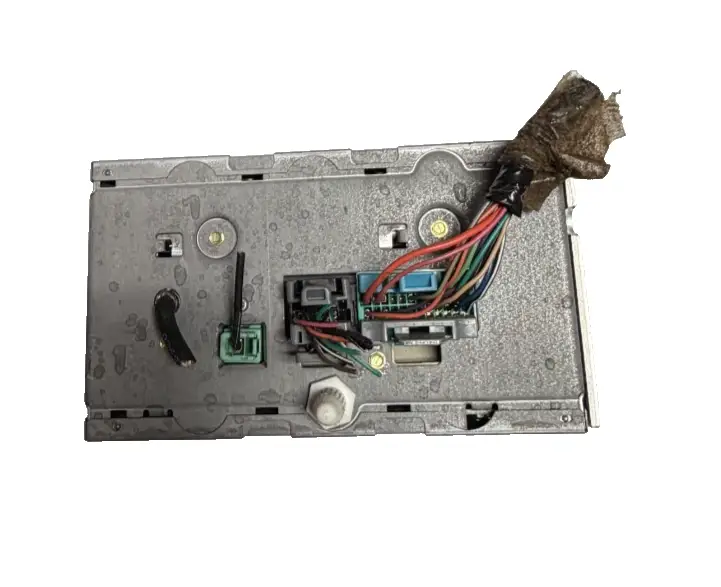 05 2005 GMC Envoy AM FM CD Player Radio Stereo Navigation Screen 15229287 by General Motors