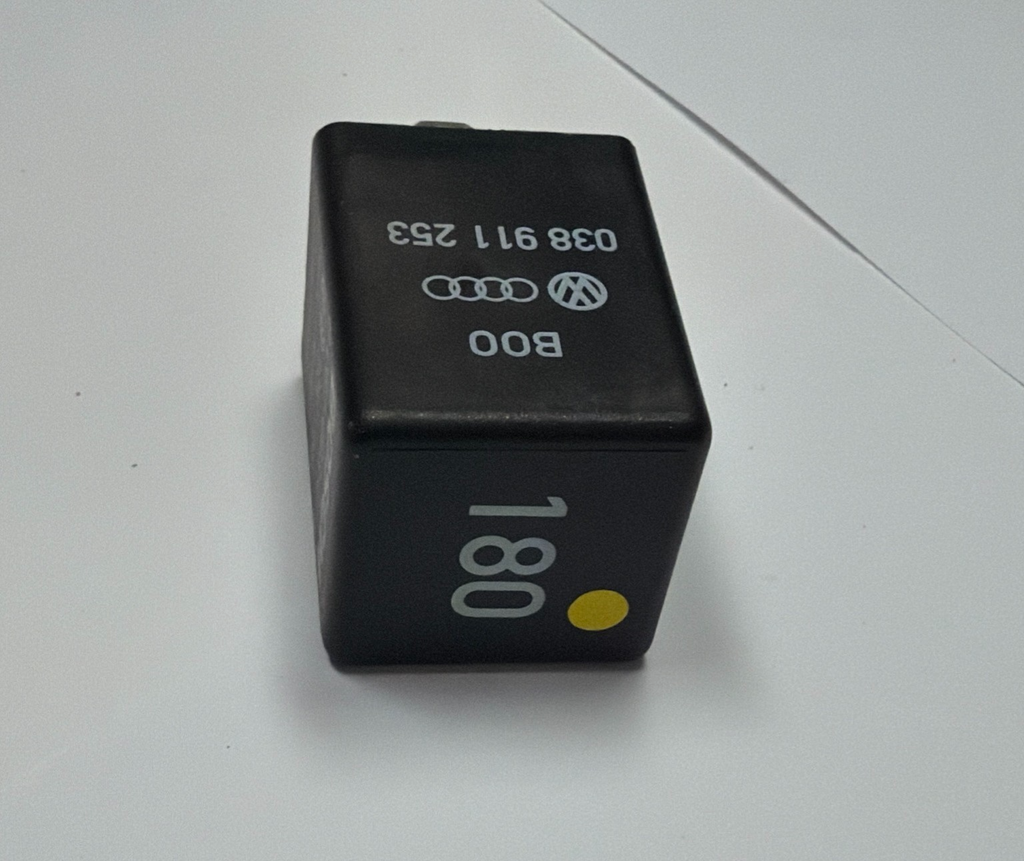 1996-2001 VW TDI Bosch Glow Plug Relay 12V 0 281 003 014, 038 911 253