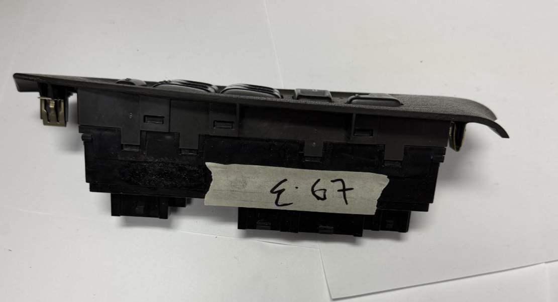 02-05 Chevy Trailblazer Master Driver Window Switch with Heated Seat 15096224