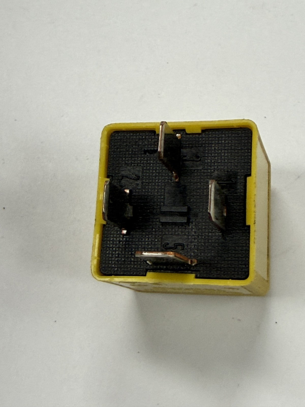 95 96 97 98 99 00 01 02 Ford Focus 4 Pin Relay 93BG 14N089 B1B, V23136-B1-X33