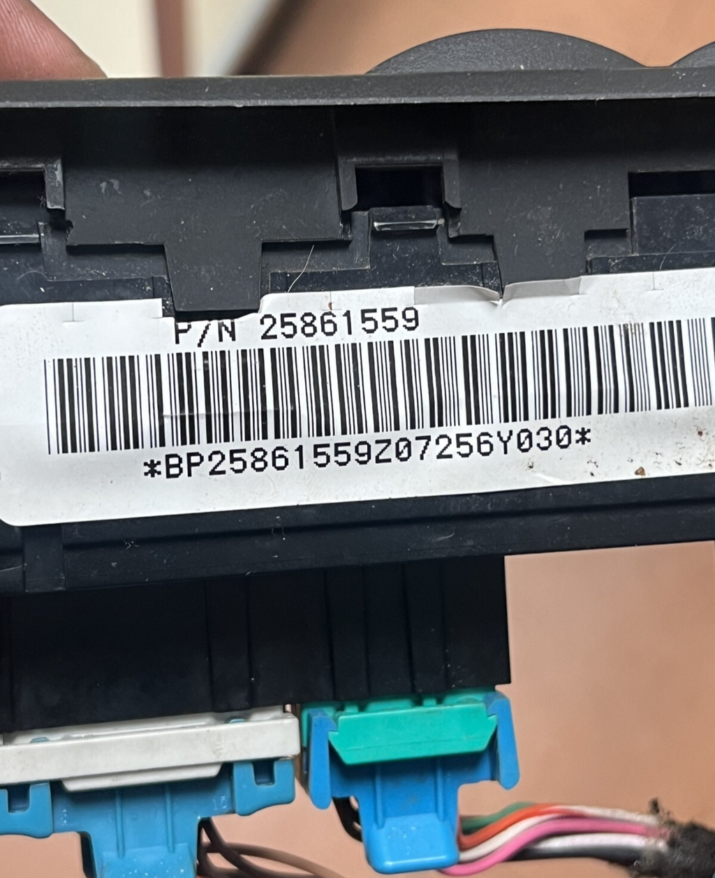 2006-2009 GMC Envoy Driver Side Window and Heated Seat Switch 25861559