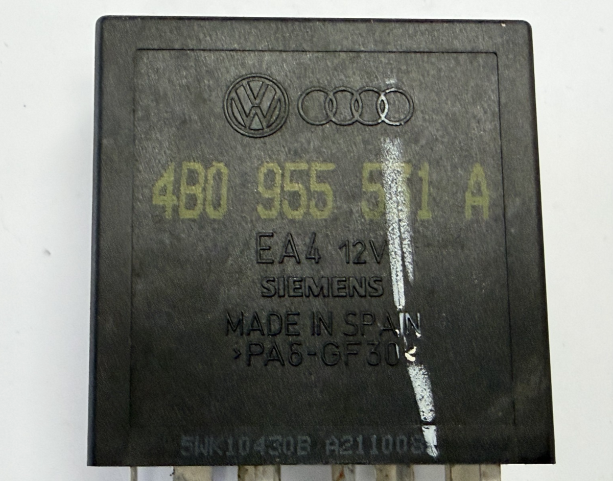 Wiper Relay 4B0 955 531 A, 5WK10430B fits Volkswagen Audi Jetta Golf GTI by Volkswagen Audi