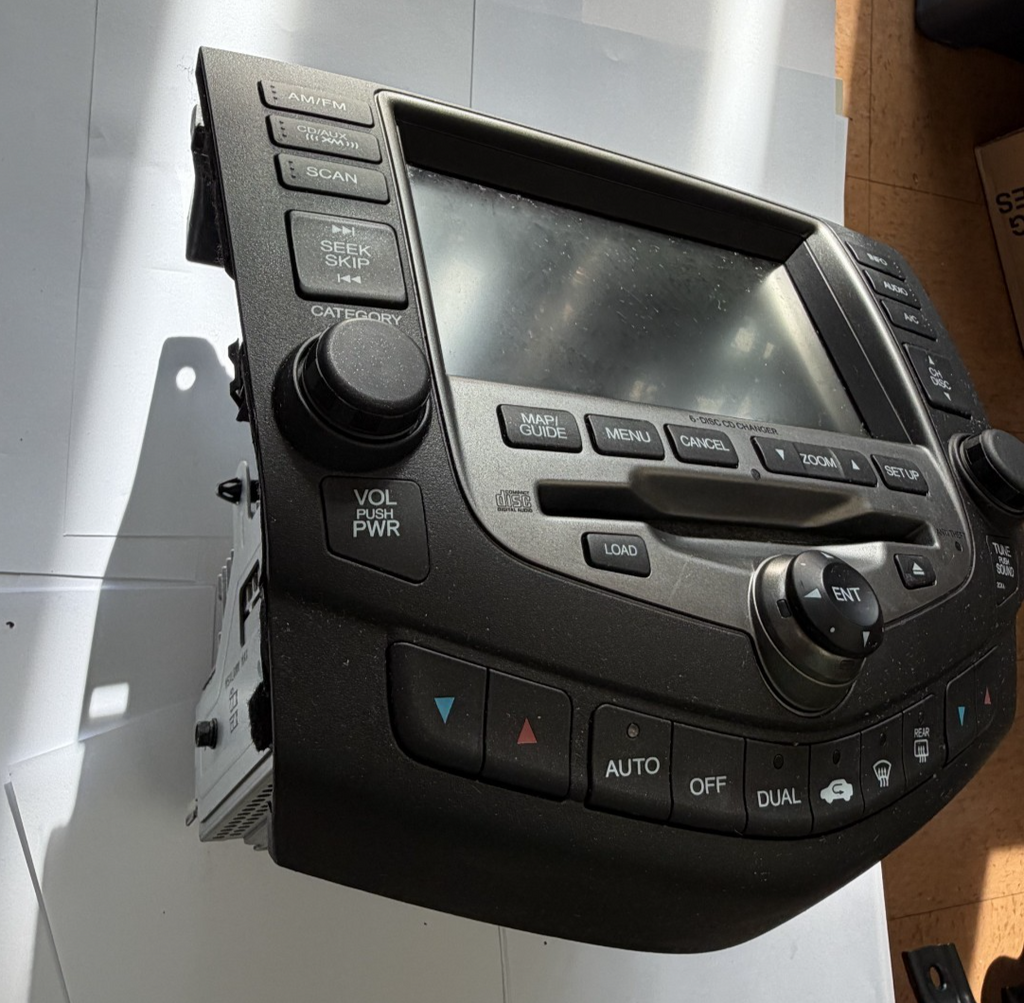 2003-2007 Honda Accord Radio AM FM Stereo AUX CD Player Head Navigation