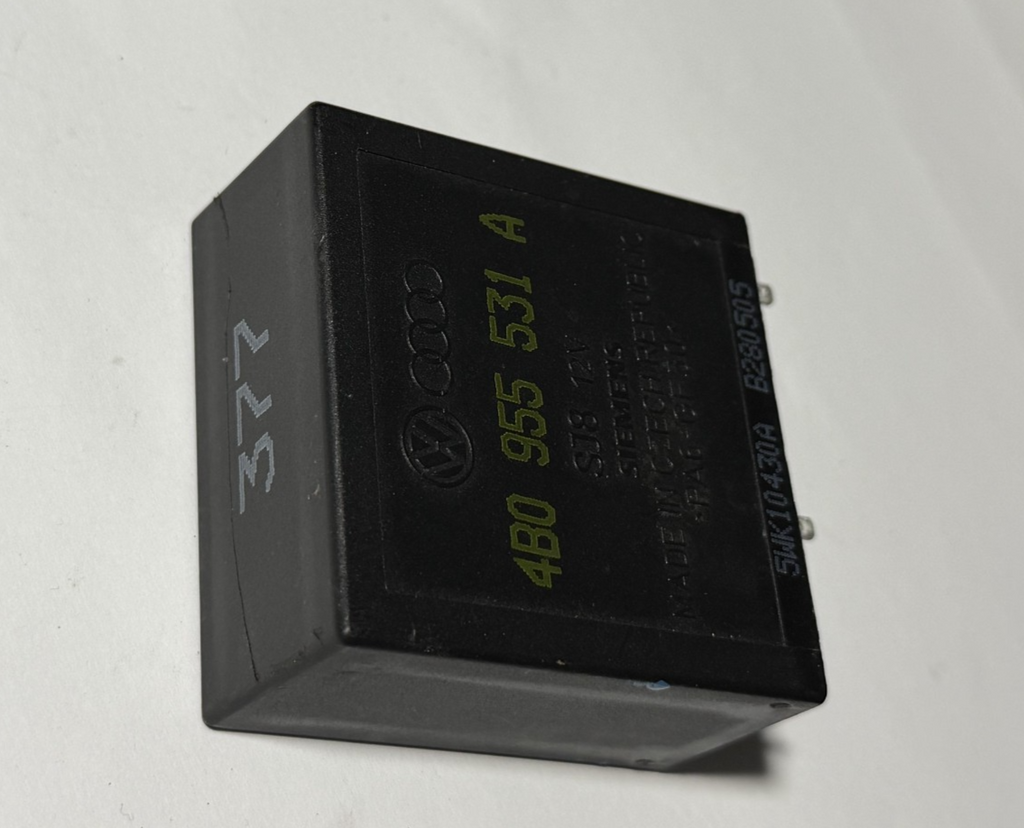1997 1998 1999 2000 2001 2002 2003 Volkswagen MK4 Golf Relay 12V #377 4B0955531A